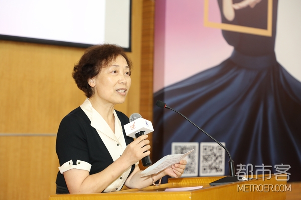 上海市学校卫生保健协会副会长丛海鹰.jpg