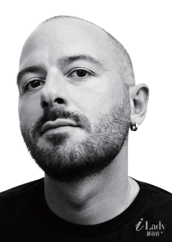 谁继承了巴黎世家--Demna Gvasalia_时装_ilad