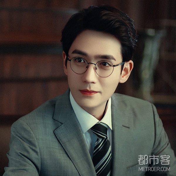 这个夏天过去了,镇魂女孩还在“为爱发胖”