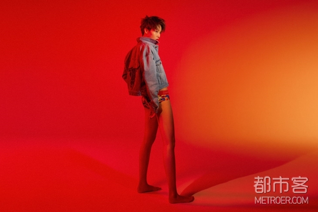 刘雨昕:calvin klein underwear牛年新春系列内裤qf6363ad